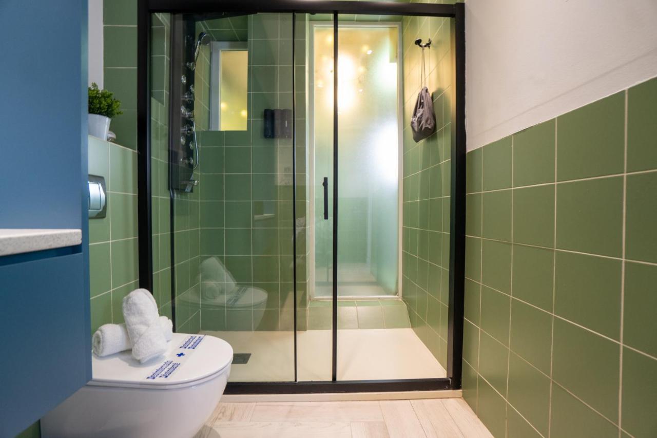 Cozy Apartment Puerta Del Sol & Private Patio Мадрид Екстериор снимка